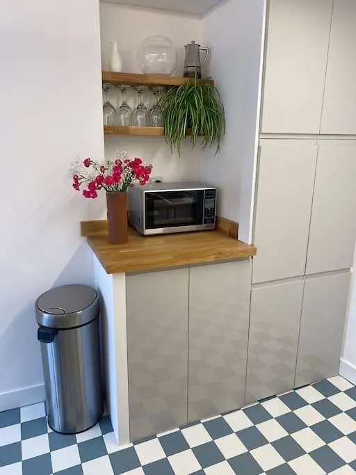 Contemporary City Centre 3 Bedroom Apartment Sheffield