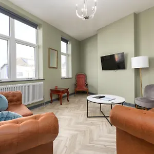 Gigi's Apartment Blackpool