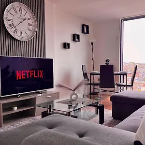 Apartment Penthouse Gem, Central, Scenic Views, Stylish, Modern, Centre 2br, Sheffield