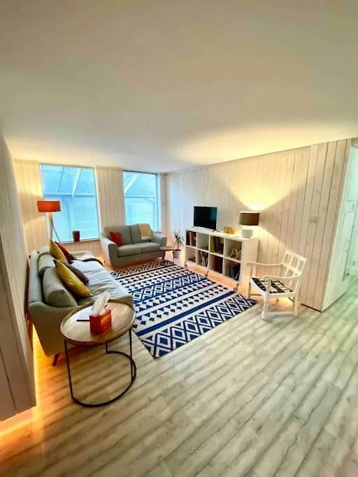 Contemporary City Centre 3 Bedroom Apartment Sheffield United Kingdom